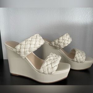 NWOT Nine West Braided Wedges